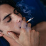 سیگار کشیدن: مغز را کوچک می‌کند و خطر زوال عقل را افزایش می‌دهد