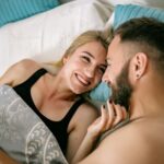 یک زن و شوهر در تختخواب - دکتر سعید بهکام سکستراپ موفق در تورنتو کانادا